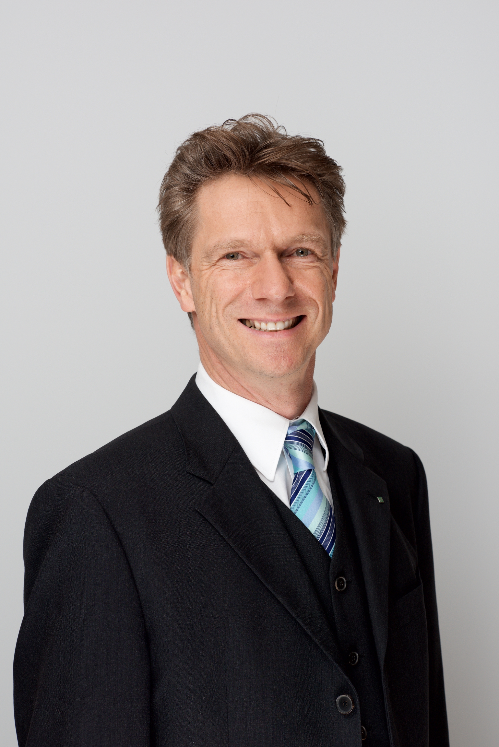 This image shows Prof. Dr.-Ing. Günter Tovar